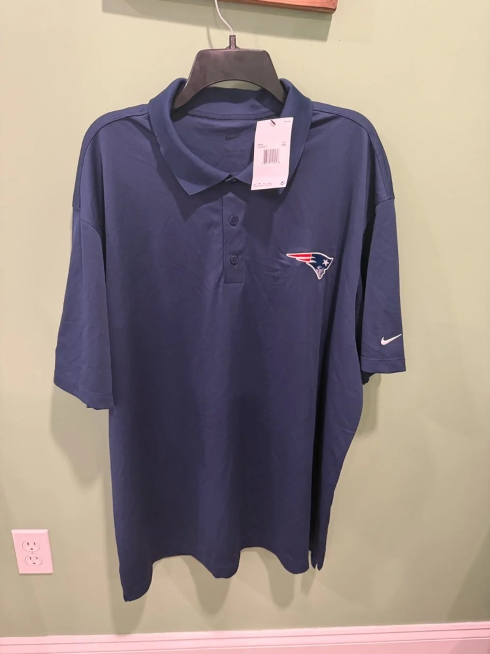 Nike Men’s Navy Polo with Patriots Logo